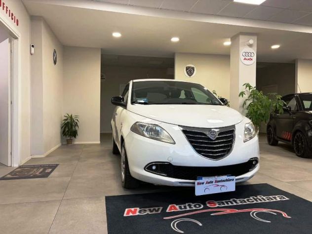 Lancia Ypsilon 1.2 69 CV S&S Gold - Foto 3