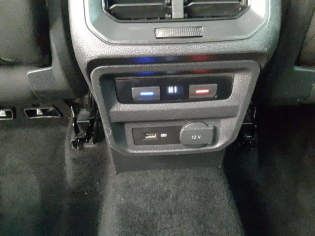 VOLKSWAGEN Tiguan 1.6 TDI 115cv Style BlueMotion Technology rif. 23373487 - Foto 10
