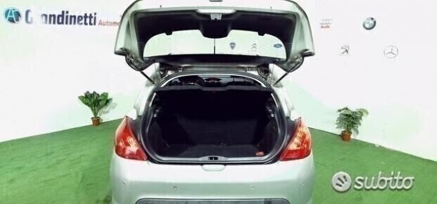 PEUGEOT 308 1.6 hdi 110cv nov 2010 - Foto 5