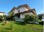 Villa in vendita a Ronchi - Massa 270 mq  Rif: 1270395