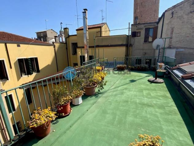 CENTRO STORICO: ultimo piano con terrazza abitabile - Foto 4