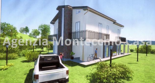 CASA SINGOLA IN POSIZIONE COLLINARE PANORAMICA E SOLEGGIATA