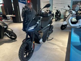 Aprilia SR GT 400 null