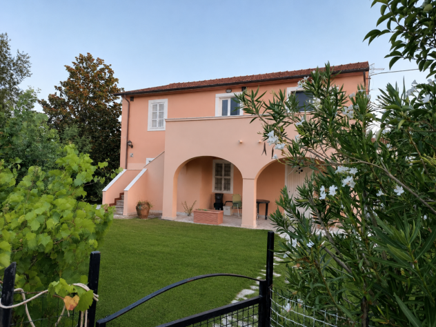 Casale in vendita a Castelnuovo Magra