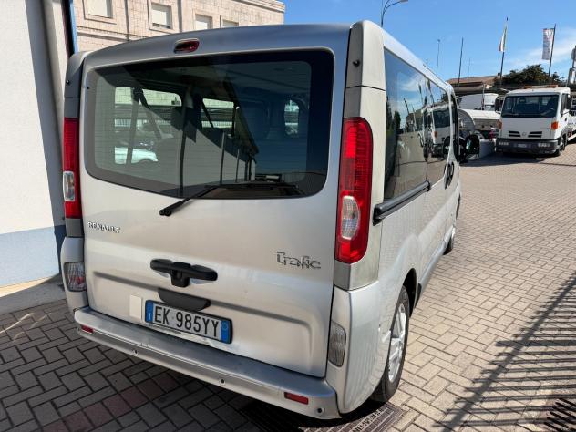 Renault Trafic T27 2.5 dCi/150 PC-TN Passenger Comfort DPF QS - Foto 3