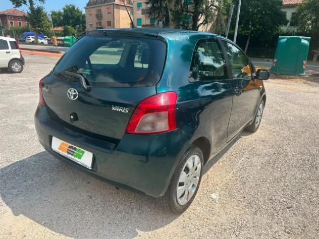 TOYOTA Yaris 1.0 3 porte Sol rif. 23940654 - Foto 4