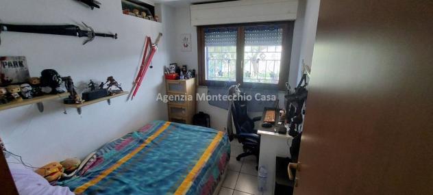 Grazioso appartamento con taverna e giardino privato - Foto 14