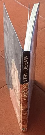 Viaggio nella geografia, pubblicato dal Touring Club Italiano nel 1985. - Foto 2