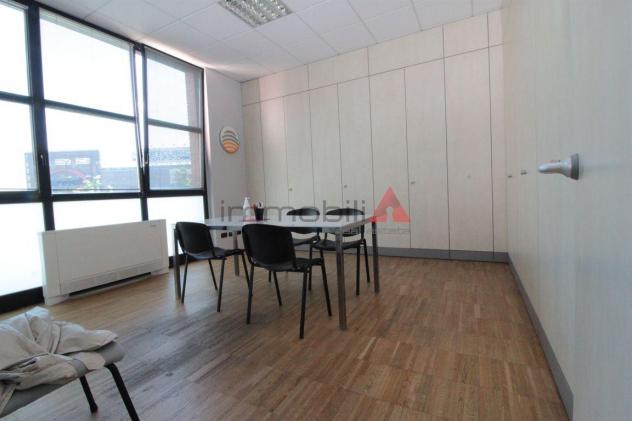 Brugherio - OTTIMO ufficio di 155mq € 1.500,00 mensile - Foto 16