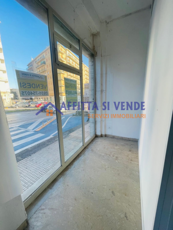 1 Vetrina in affitto a Siracusa - Foto 2