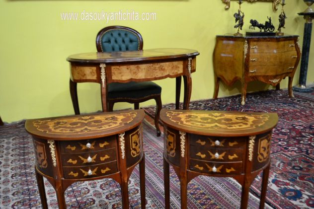 Coppia di tavolini-comodini mezzo giro stile Luigi XV - Foto 2