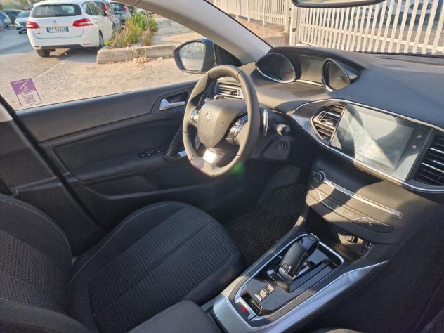 Peugeot 308 BlueHDi 130 EAT8 SW Business 2019 - Foto 5