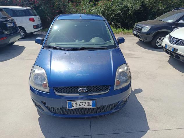 FORD Fiesta 1.4 TDCi 68CV - NEOPATENTATI - Foto 3