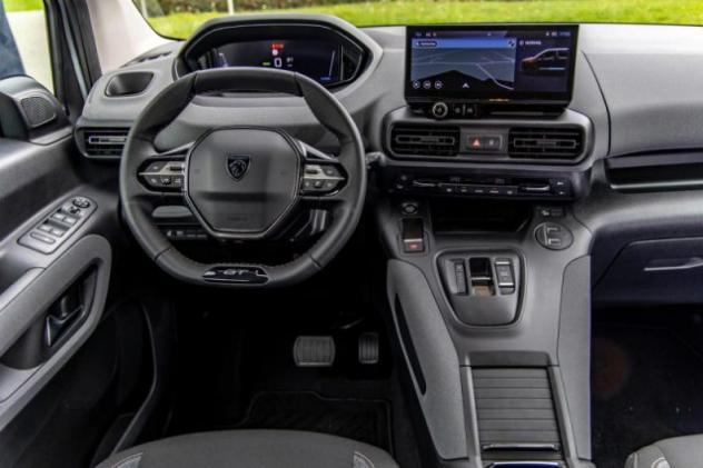 PEUGEOT Rifter BlueHDi 130 EAT8 GT Long rif. 23759742 - Foto 8