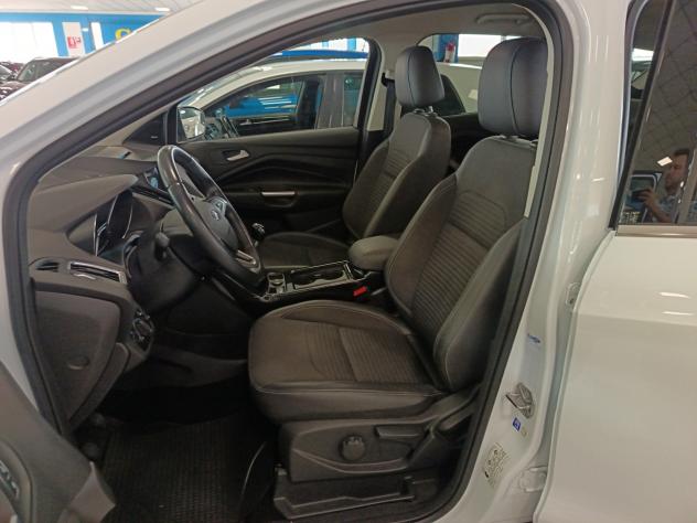 Ford Kuga 2.0 TDCi 150CV S&S AWD Titanium 4x4 - Foto 9