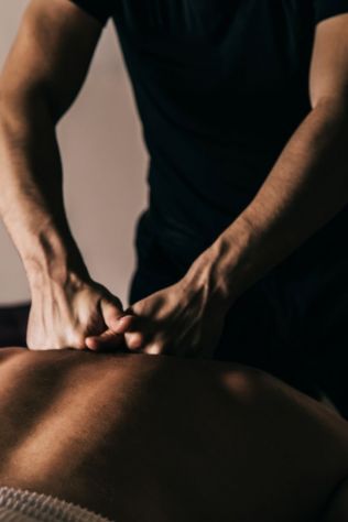 MASSAGGIO RELAX Tel:3663117454