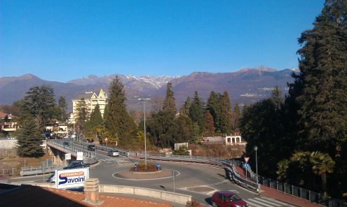 BAVENO centrale bilo con ampi balconi