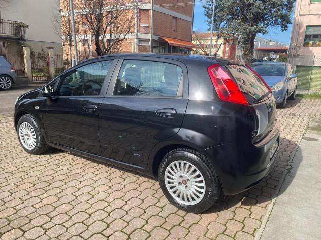 GRANDE PUNTO 163.000KM OK NEOPATENTATI - Foto 3