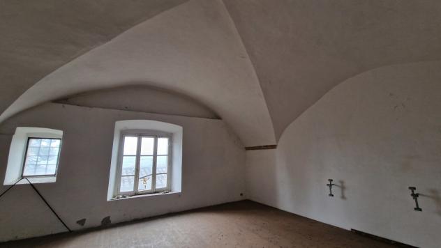 Magazzino in vendita a Todi