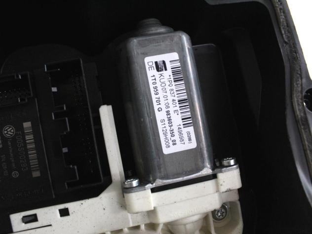 1P0837461A MOTORINO MECCANISMO ALZA-VETRO ALZA-CRISTALLO PORTA ANTERIORE SINISTRA SEAT LEON 1.9 D 77KW 5M 5P (2008) RICAMBIO USATO 1P0837401E 1T095970 - Foto 5