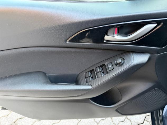 Mazda 3 5 Porte 3 5p 1.5 Evolve 100cv E6 NAVI+XENON+PDC NEOPATENTATI OK - Foto 10