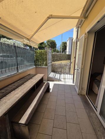 Loano a 200 metri dal mare in stabile di recente costruzione vendiamo Bilocale con terrazzo e box auto - Foto 8