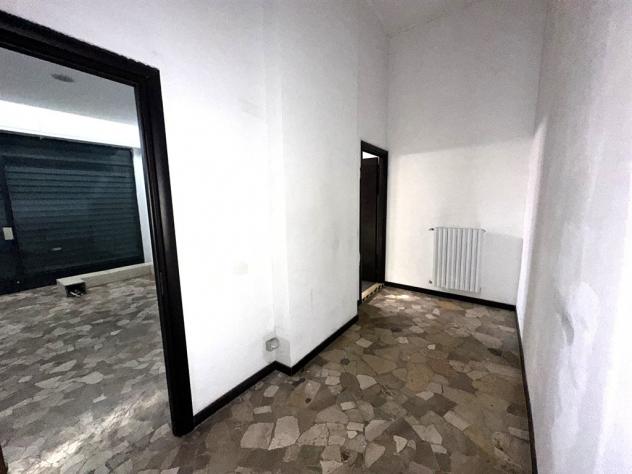 NEGOZIO/UFFICIO DI C.A. 92 MQ A VALMADRERA San Dionigi - Foto 11
