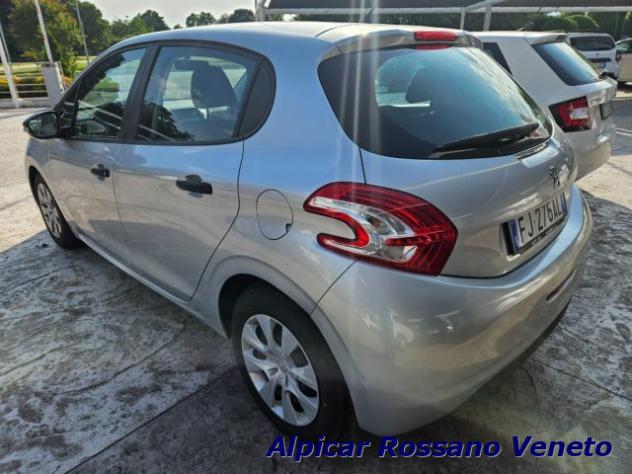 PEUGEOT 208 1.4 8V HDi 68CV 5p. Allure rif. 24024347 - Foto 6