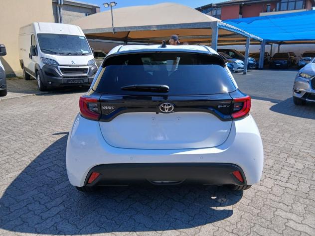 Toyota Yaris Yaris 1.5h 115 Icon CVT CON PACK TECHNOLOGY. - Foto 9