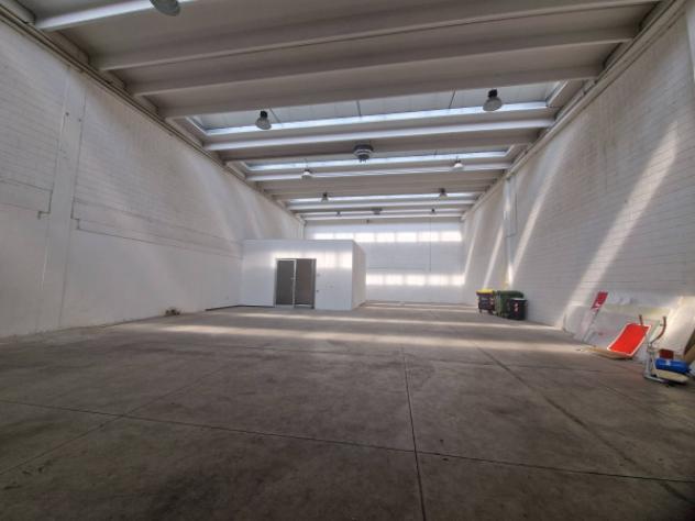 Immobile di 1400 m² con più di 5 locali in affitto a Rho - Foto 20
