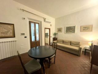 APPARTAMENTO di 3 vani e di 45 mq (FIRENZE) rif. L26/378