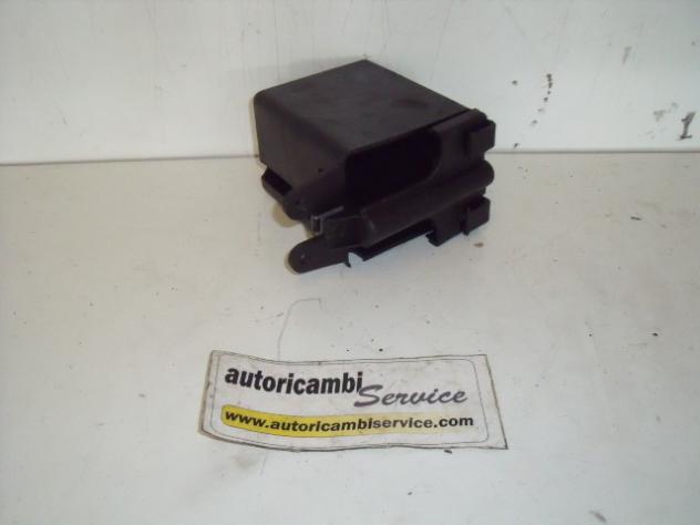 SUPPORTO BATTERIA MOTORE APRILIA SCARABEO 50 2.2KW 26MY-AP (2011) AP8230535 RICAMBIO USATO