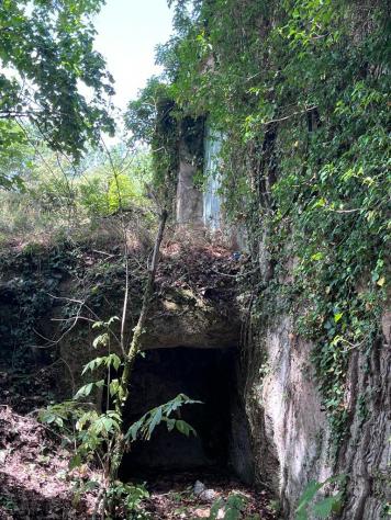 Nel comune di Sorano e precisamente nella frazione di San Giovanni delle Contee che dispone di servizi di prima necessità e dista circa 14 km da Soran - Foto 9