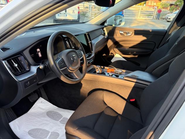 Volvo XC 60 XC60 B4 (d) AWD GEARTRONIC MOMENTUM PRO - Foto 8