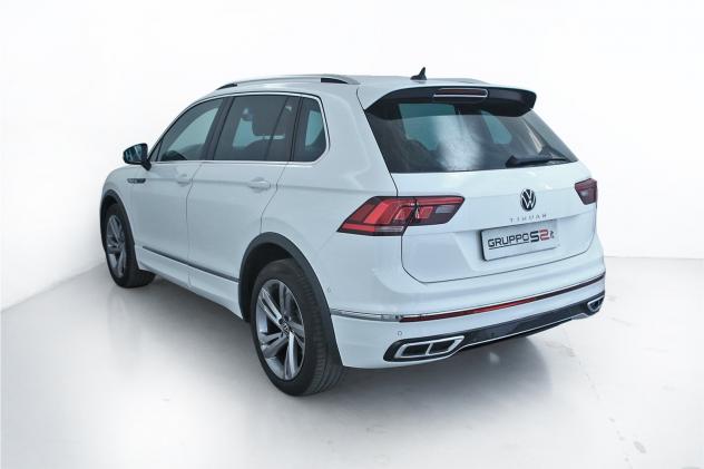 Volkswagen Tiguan 2.0 TDI SCR 150 cv R-Line DSG / IQ Drive Pack - Navigatore "Discover Media" - Adaptive Cruise Control - Fari LED - Foto 6