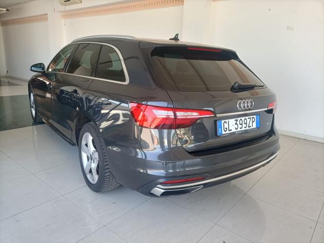 Audi A4 Avant 30 TDI/136 CV S tronic 12/2022 - Foto 2
