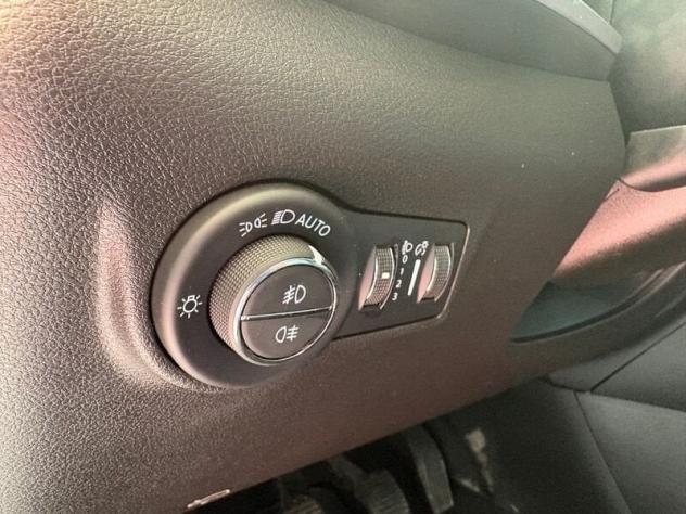 Jeep Compass 1.6 MJet II 96kW Limited - Foto 9