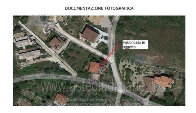 IMMOBILI-IMMOBILE COMMERCIALE-Contrada Colle Barbone 32
