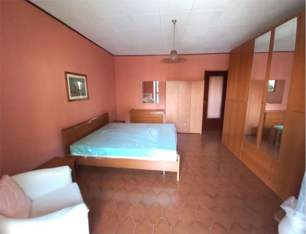 V000543 - APPARTAMENTO CON SOLAIO E CANTINA - possibilità BOX - Foto 7