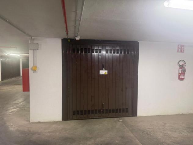 Box / Garage di 14 m² in affitto a Milano - Foto 3