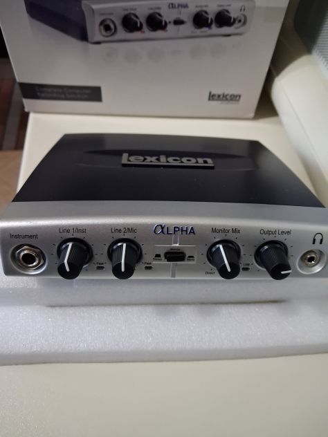 Vendo Scheda audio esterna USB Lexicon Alpha Lexalpha per musicisti