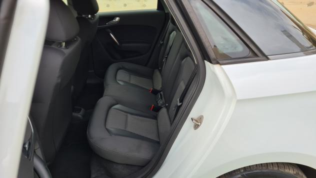 Audi A1 1.6 TDi 90 cv Sportback S-Tronic 2013 NEOPATENTATI - Foto 7