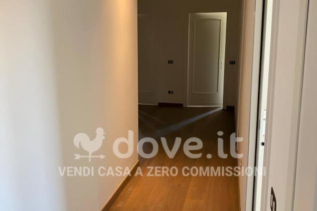 Attico / Mansarda di 220 m² con più di 5 locali e box auto in vendita a Varese - Foto 10