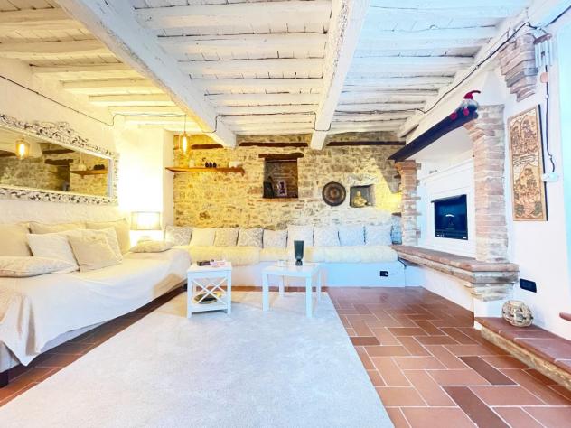 casa indipendente in vendita a Castelnuovo di Val di Cecina