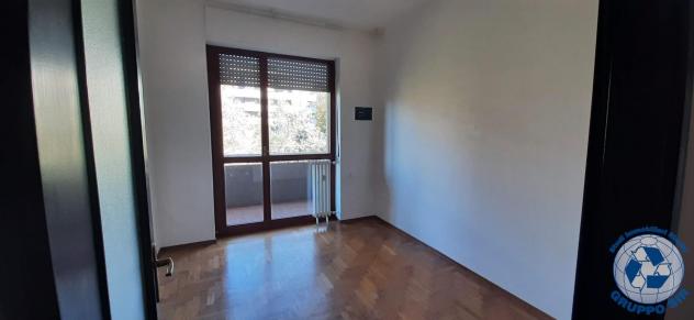 TRIANTE, ELEGANTE QUADRILOCALE DI AMPIA METRATURA - Foto 16