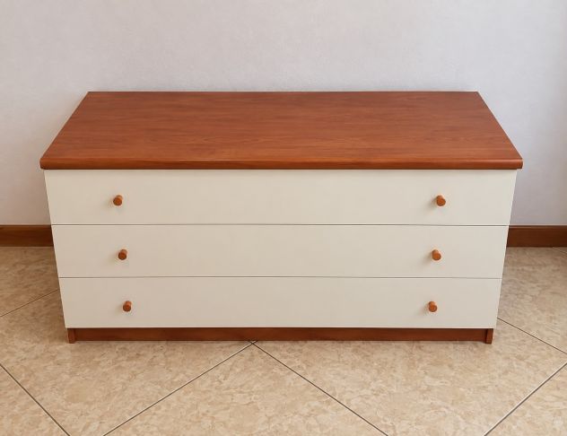 Cassettiera con comodini