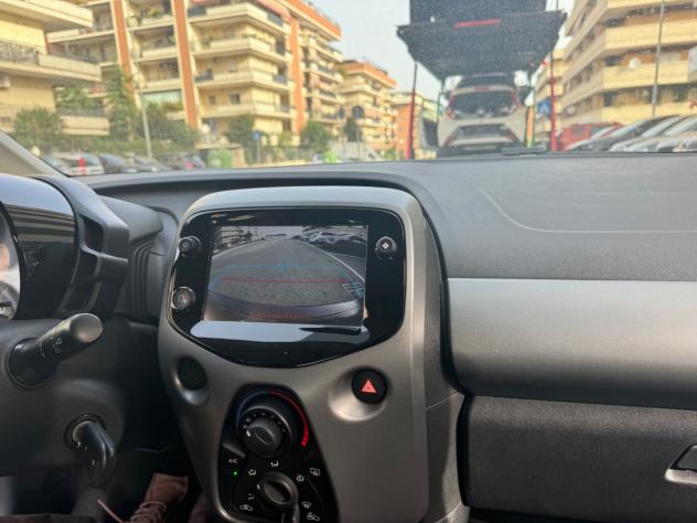 Toyota Aygo Connect 1.0 VVT-i 72 CV 5 porte x-play MMT led navi kamera - Foto 9