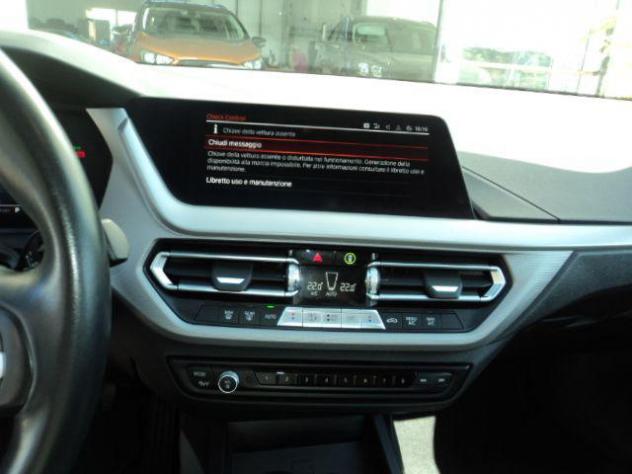 BMW 118 d 5p. Business Advantage rif. 23772371 - Foto 8