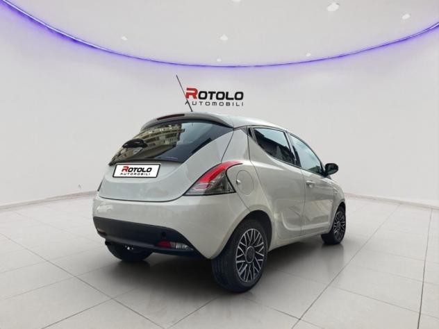 LANCIA Ypsilon 3ª serie Ypsilon 1.2 69 CV 5 porte GPL Ecochic Gold - Foto 2