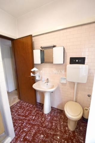 CASA INDIPENDENTE di 10 vani e di 300 mq (MONTEBELLUNA) rif. PE15 - Foto 16
